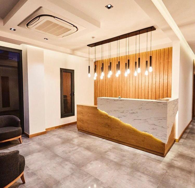 Ruwais Hotel Чесме Екстериор снимка