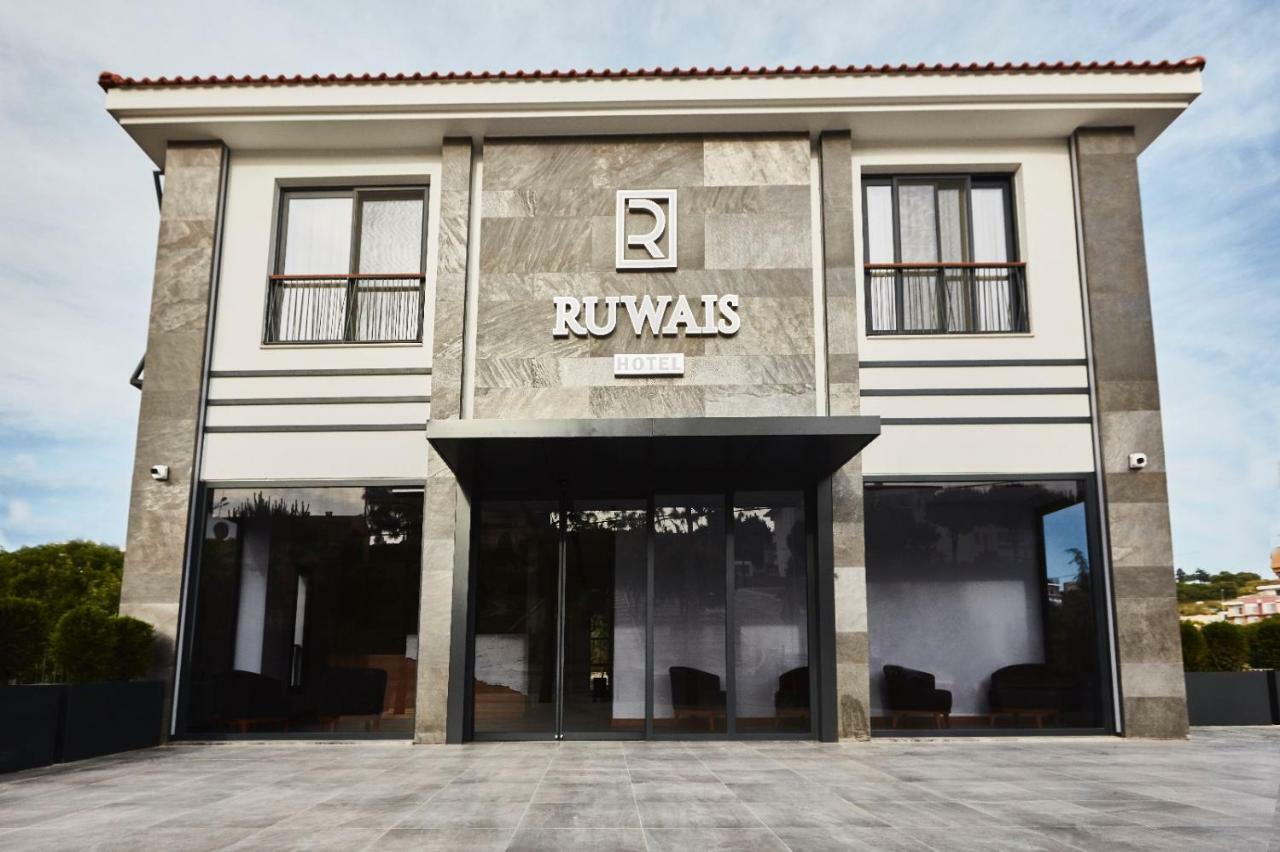 Ruwais Hotel Чесме Екстериор снимка